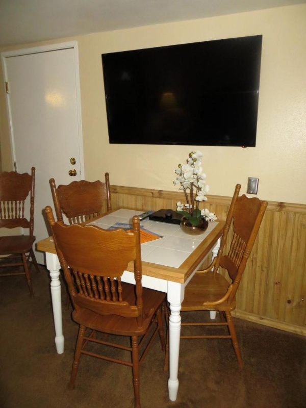 Americana Village Suites image 10