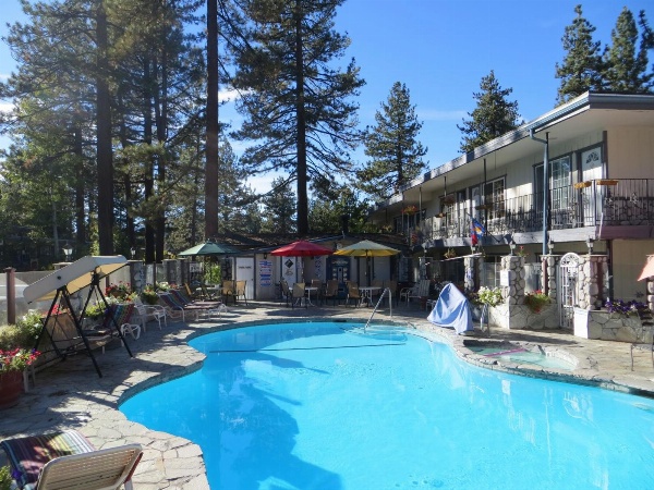 Americana Village Suites image 3